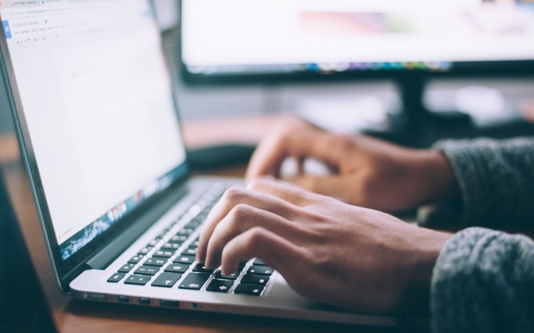 6 Blog Strategies to Captivate & Attract by Crunch Ranjani